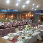 Ekinci 公寓式酒店 4*